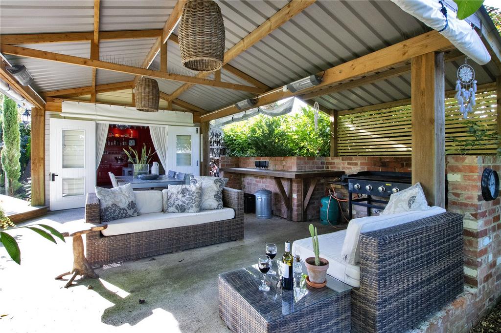 Garden Room Area