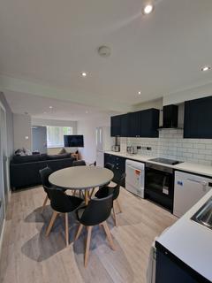 6 bedroom house to rent, 9 Falcon Close, Lenton, Nottingham, NG7 2DL