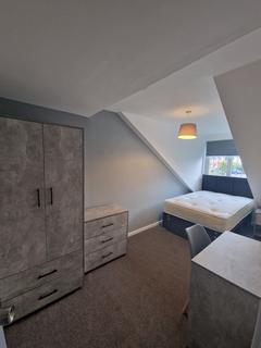 6 bedroom house to rent, 9 Falcon Close, Lenton, Nottingham, NG7 2DL