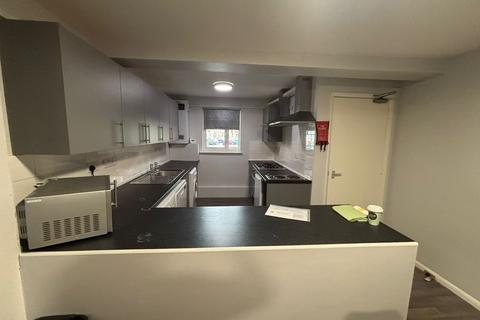 6 bedroom house share to rent, 3 Albert Square, Church Street, Lenton, Nottingham, NG7 2FH