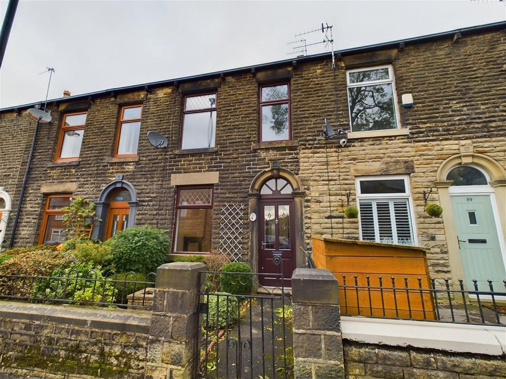 Chew Valley Road, Greenfield, Saddleworth 2 bed terraced house for sale