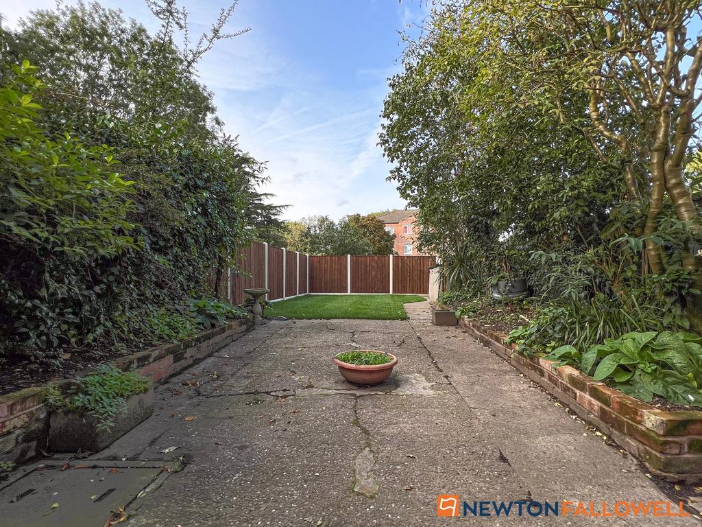 Main Street, Balderton NG24 2 bed end of terrace house for sale £170,000