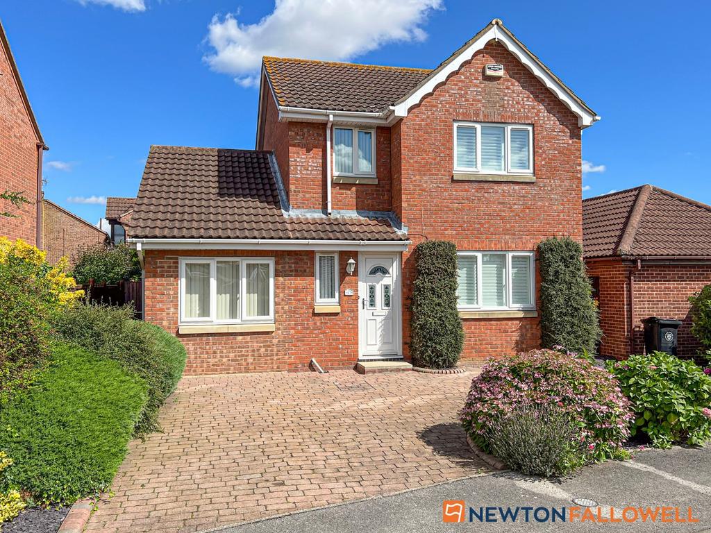 Moore Close, 6 NG23 3 bed detached house for sale £270,000