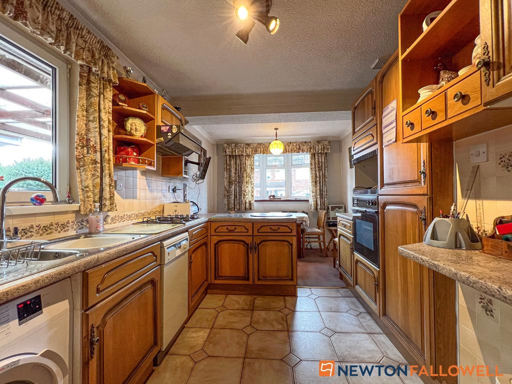 Queen Street, Balderton NG24 2 bed detached bungalow for sale £250,000