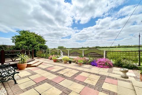 3 bedroom detached bungalow for sale, Vicarage Road, 1 NG23