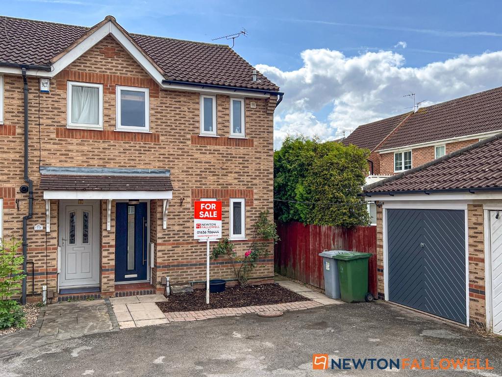 Worthington Road, Balderton NG24 2 bed end of terrace house for sale