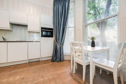 Studio to rent, Elsham Road, W14