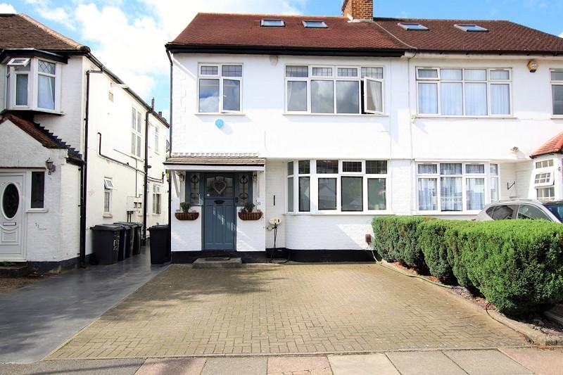 Brook Avenue, Edgware, London. HA8 9XF 4 bed semidetached house £799,950