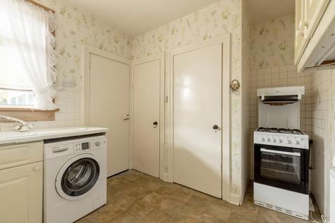 24 Corbiehill Place, Edinburgh, EH4 5AY