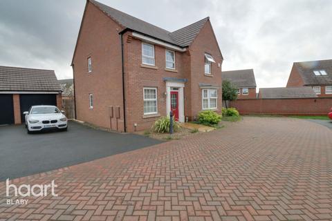 5 bedroom detached house for sale, Isla Drive, Leicester