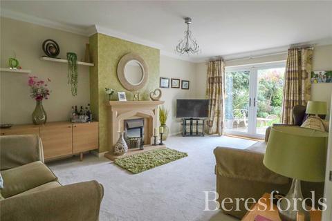 4 bedroom bungalow for sale, Upper Second Avenue, Frinton-On-Sea, CO13