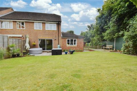 4 bedroom end of terrace house for sale, Gisburne Way, Hertfordshire WD24