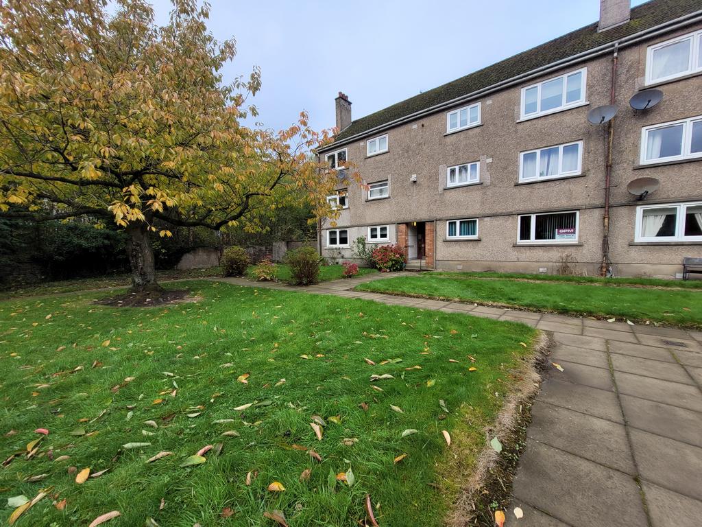 Townend Road, Dumbarton G82 1 bed flat for sale £57,000