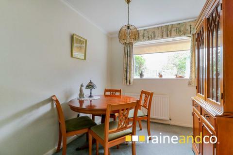 57 Briars Lane, Hatfield, AL10 8EX