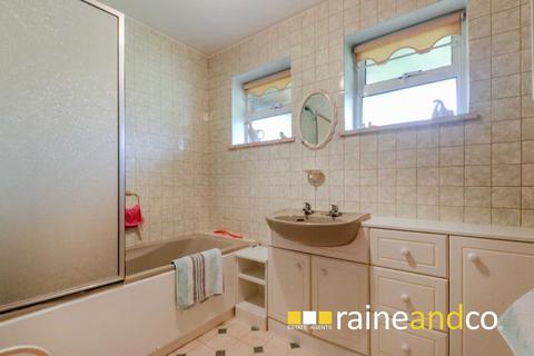 57 Briars Lane, Hatfield, AL10 8EX