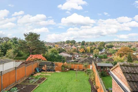 23 Causmans Way, Tilehurst, Reading, RG31 6PG
