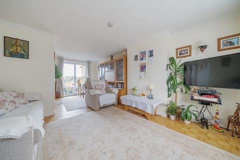 23 Causmans Way, Tilehurst, Reading, RG31 6PG