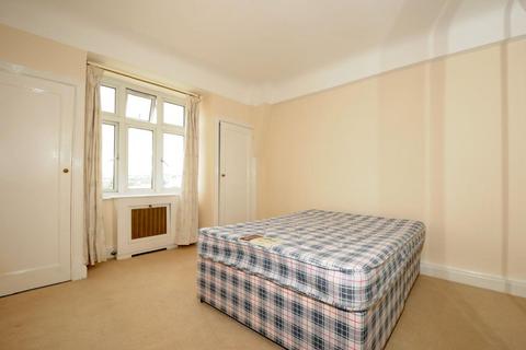 2 bedroom flat for sale, Grove Hall Court, London