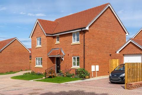4 bedroom detached house for sale, Albany Wood, Bishops Waltham, Southampton, Hampshire, SO32