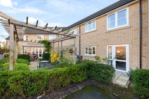 2 bedroom apartment for sale - Beecham Lodge, Somerford Road, Cirencester, Gloucestershire, GL7