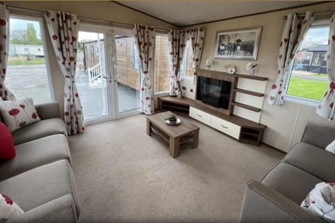 2 bedroom static caravan for sale, Stratford Parks