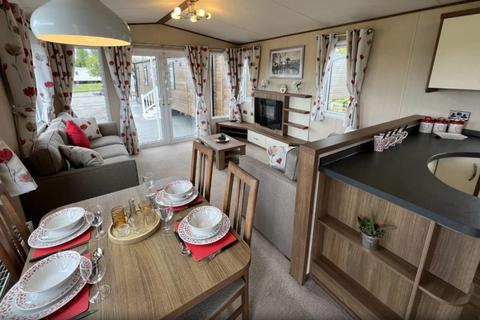 2 bedroom static caravan for sale, Stratford Parks