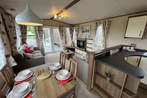 2 bedroom static caravan for sale, Stratford Parks