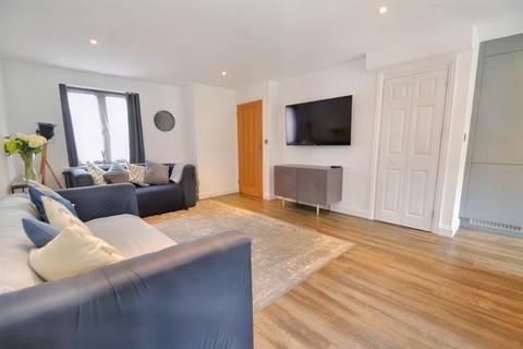 10 Carmel Close, Poole, BH15 4RD