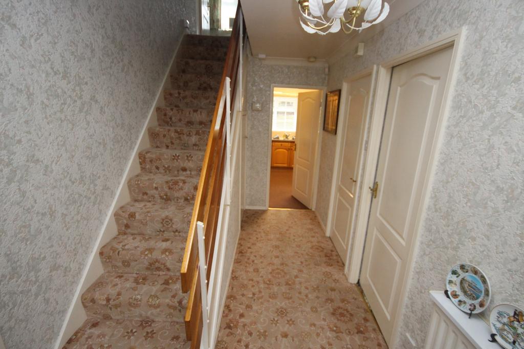 Hillsden Road, Beaumont Park, Whitley Bay, NE25 9XG 4 bed detached