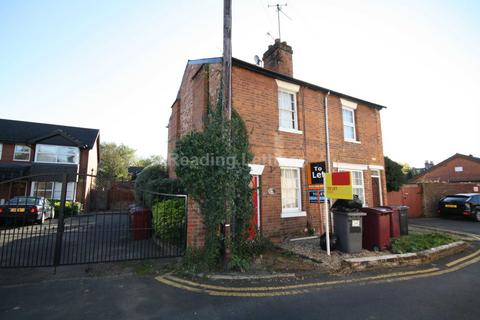 2 bedroom terraced house to rent, Reading, Berkshire