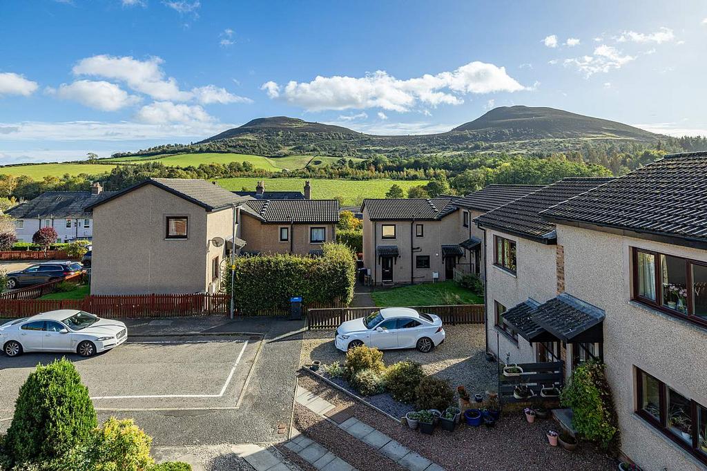 19 Eildon View, Melrose TD6 9RH 2 bed semidetached house £160,000
