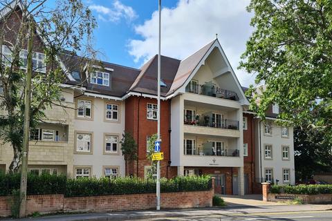 2 bedroom flat to rent, Poole Park