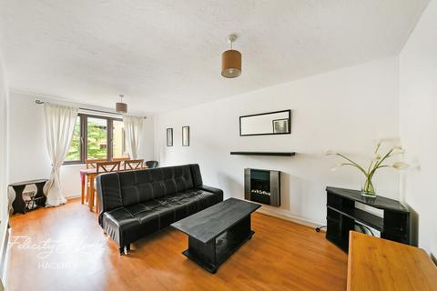 1 bedroom flat for sale, Riverside Close, Clapton, E5