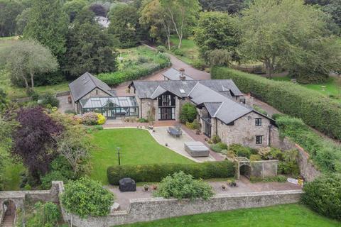 5 bedroom detached house for sale, Bettws Newydd, Usk