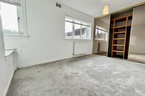 42 Larch Terrace, Beith, KA15 1EN