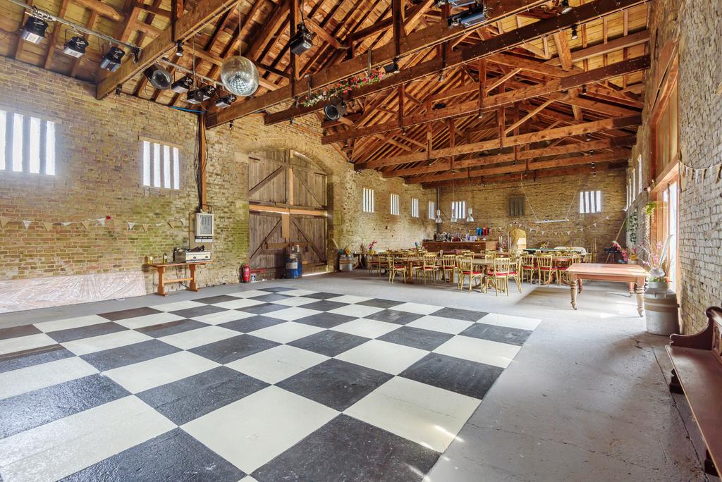 Barn