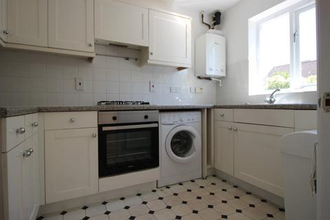 3 bedroom end of terrace house to rent, Lucerne Close, Cambridge, Cambridgeshire