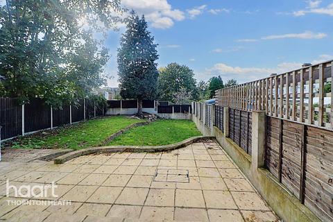 99 Bensham Manor Road, Thornton Heath, CR7 7AG