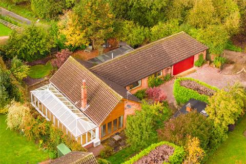 3 bedroom bungalow for sale, Mount Pleasant, Simpson, Milton Keynes, Buckinghamshire, MK6