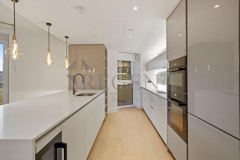 2 bedroom apartment to rent, Cassini Apartments, Cascade Way, W12