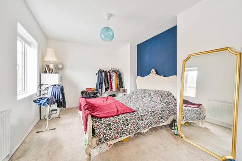 152 Dursley Road, London, SE3 8PH