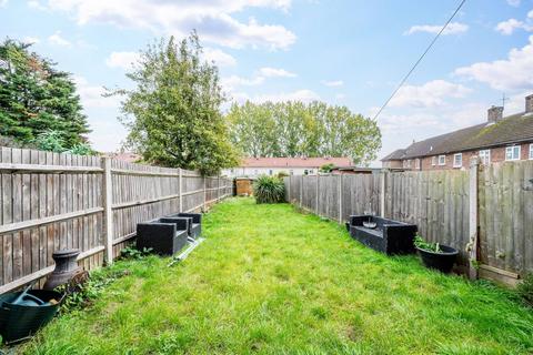 152 Dursley Road, London, SE3 8PH