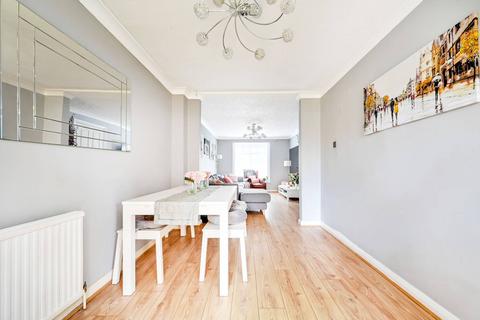6 Thamesgate Close, Richmond, TW10 7YS