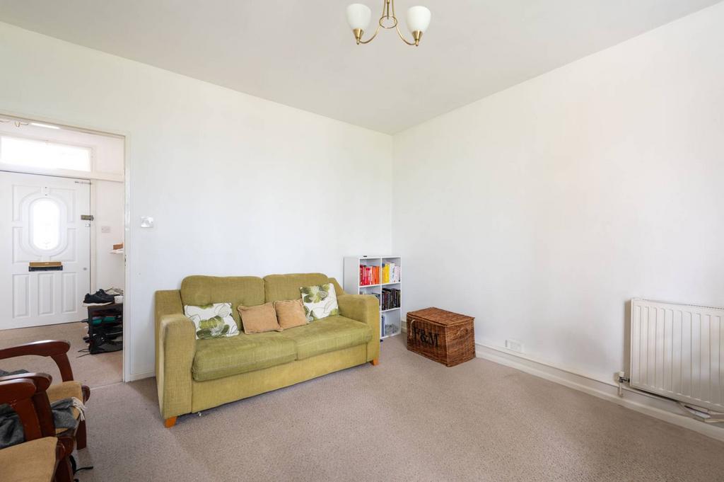 Hallfield Estate, Paddington, London, W2 1 bed flat for sale £440,000