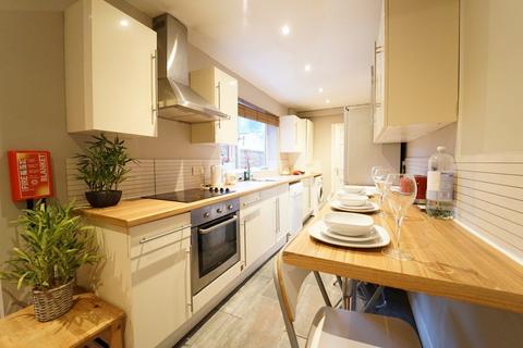 undefined, 6 Frederick Grove, Lenton, Nottingham, NG7 1SG