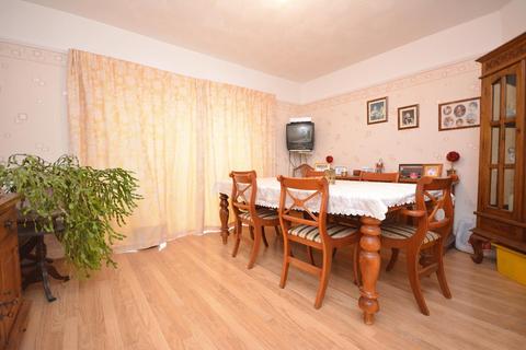 4 bedroom semi-detached house for sale - Westbrook Avenue, Margate
