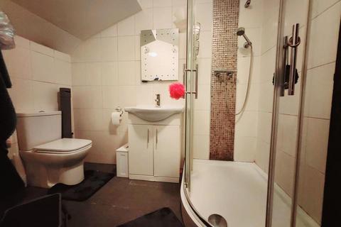 3 bedroom terraced house to rent, Slough,  Berkshire,  SL2
