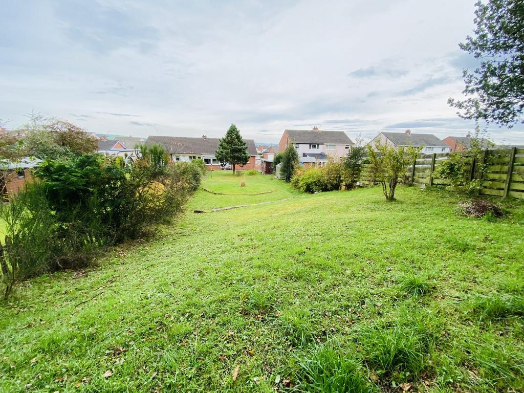 40 Martinton Road, Heathhall, Dumfries, DG1 3 QS -