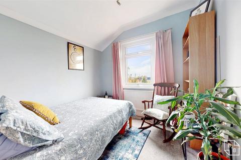 56 Dalmally Road, Croydon, CR0 6LS