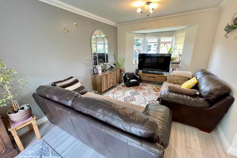 69 Wickstead Avenue, Luton, LU4 9DW